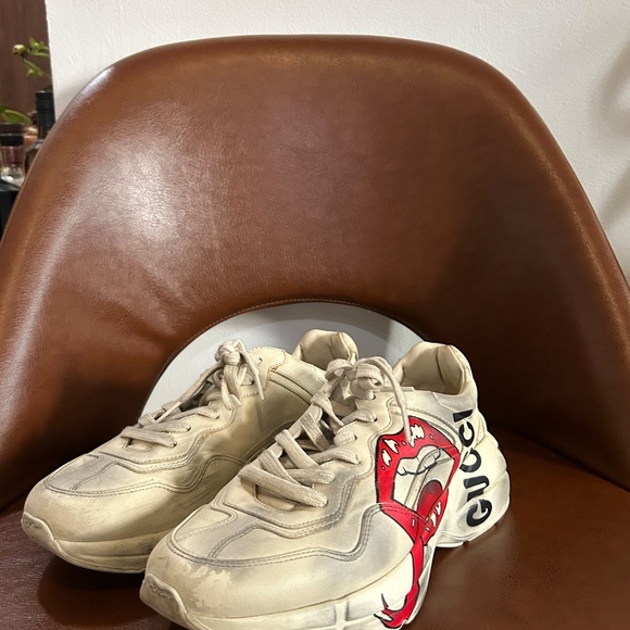 Gucci sneakers - Picture 2 of 3